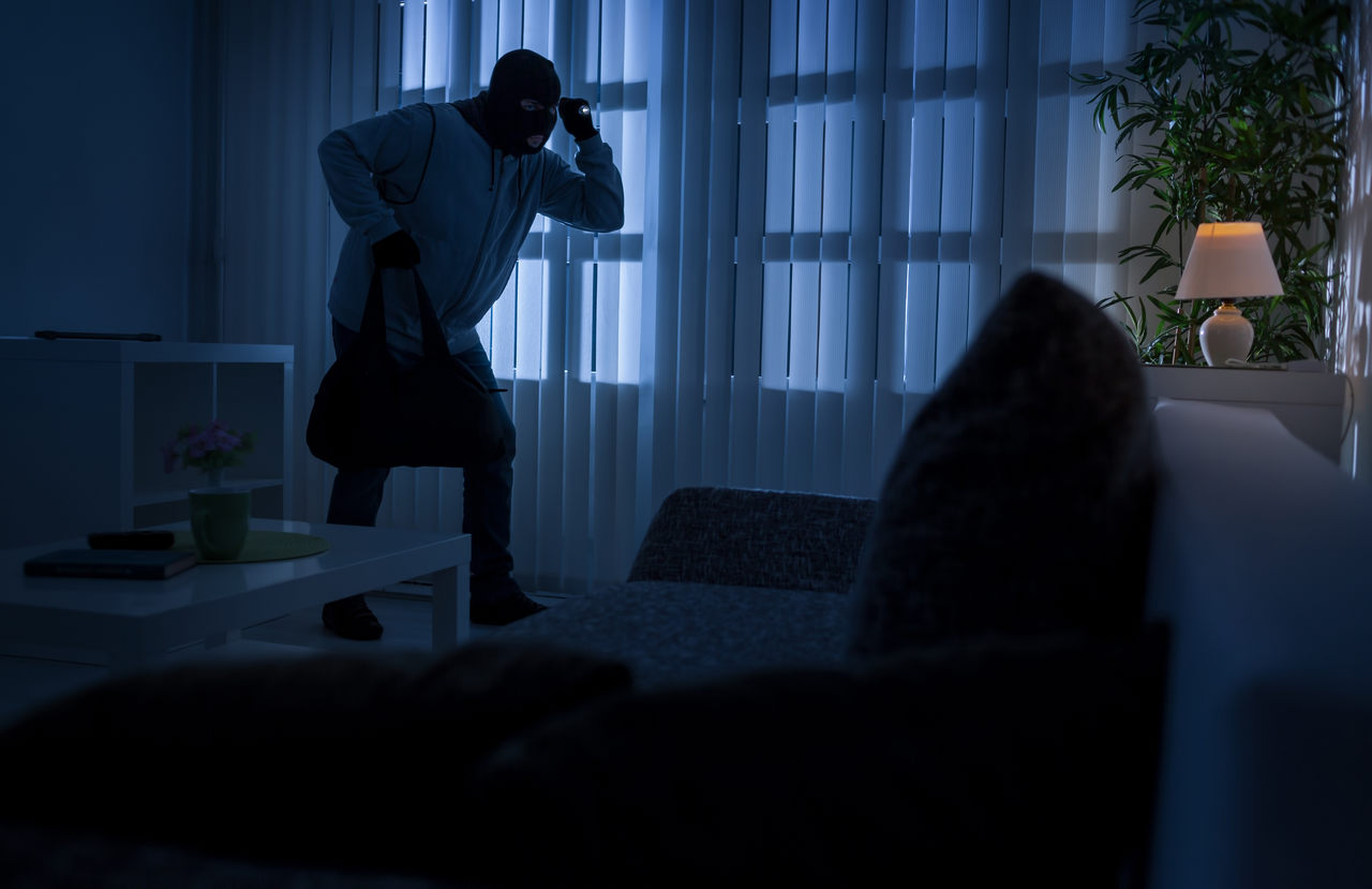 15 Dicas para evitar roubos em casa ou apartamento