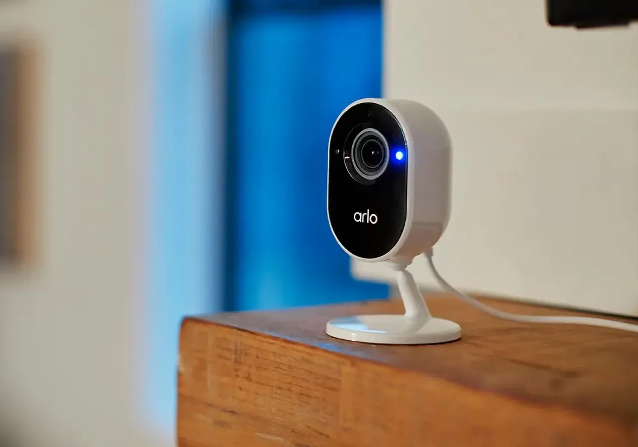 camera de segurança verisure arlo