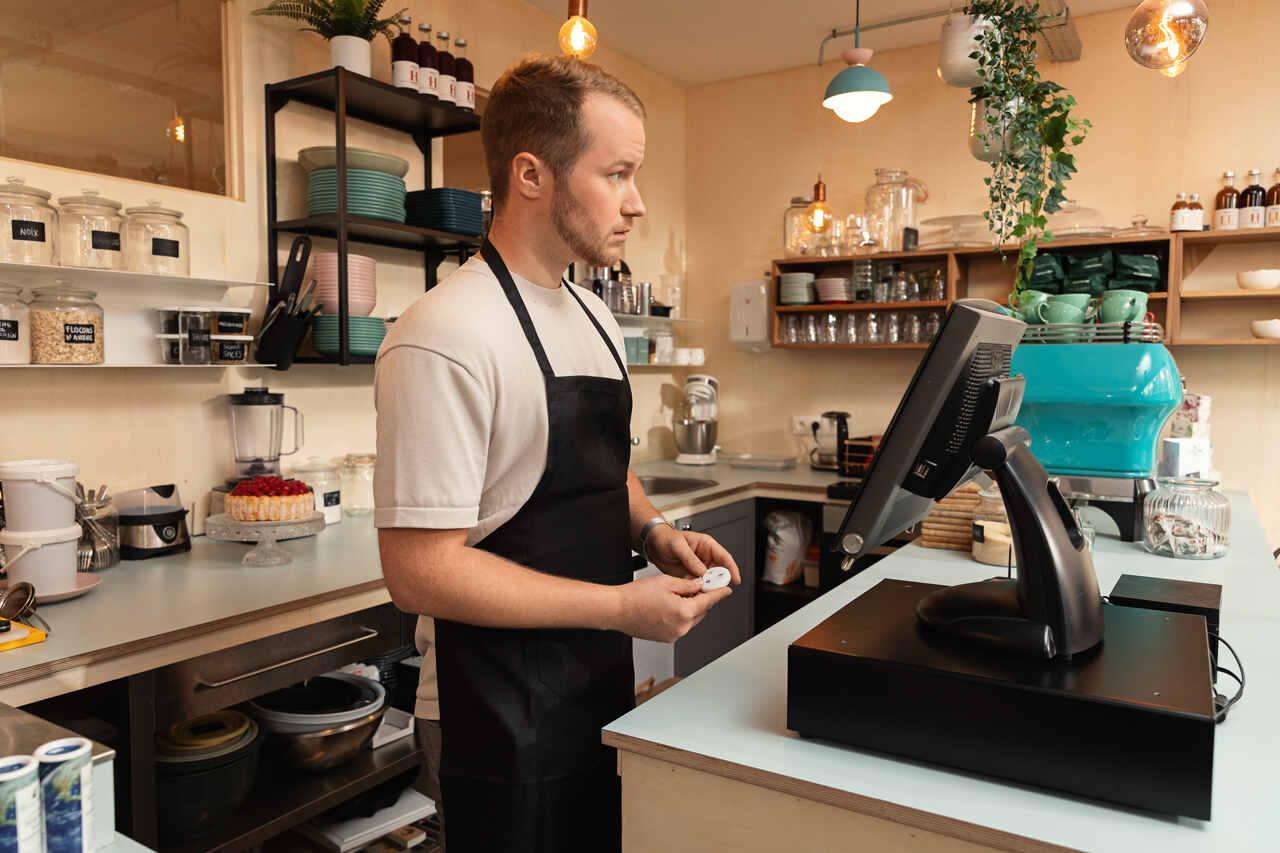 Proteja a sua empresa com a melhor tecnologia disponível no mercado Proteja a sua empresa com a melhor tecnologia disponível no mercado